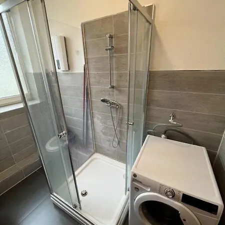 Schoenes Apartment Am Stadtkern E02 *