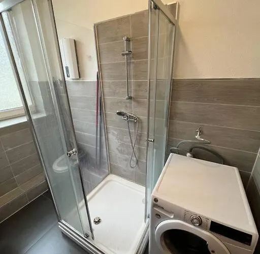 Schoenes Apartment Am Stadtkern E02 *